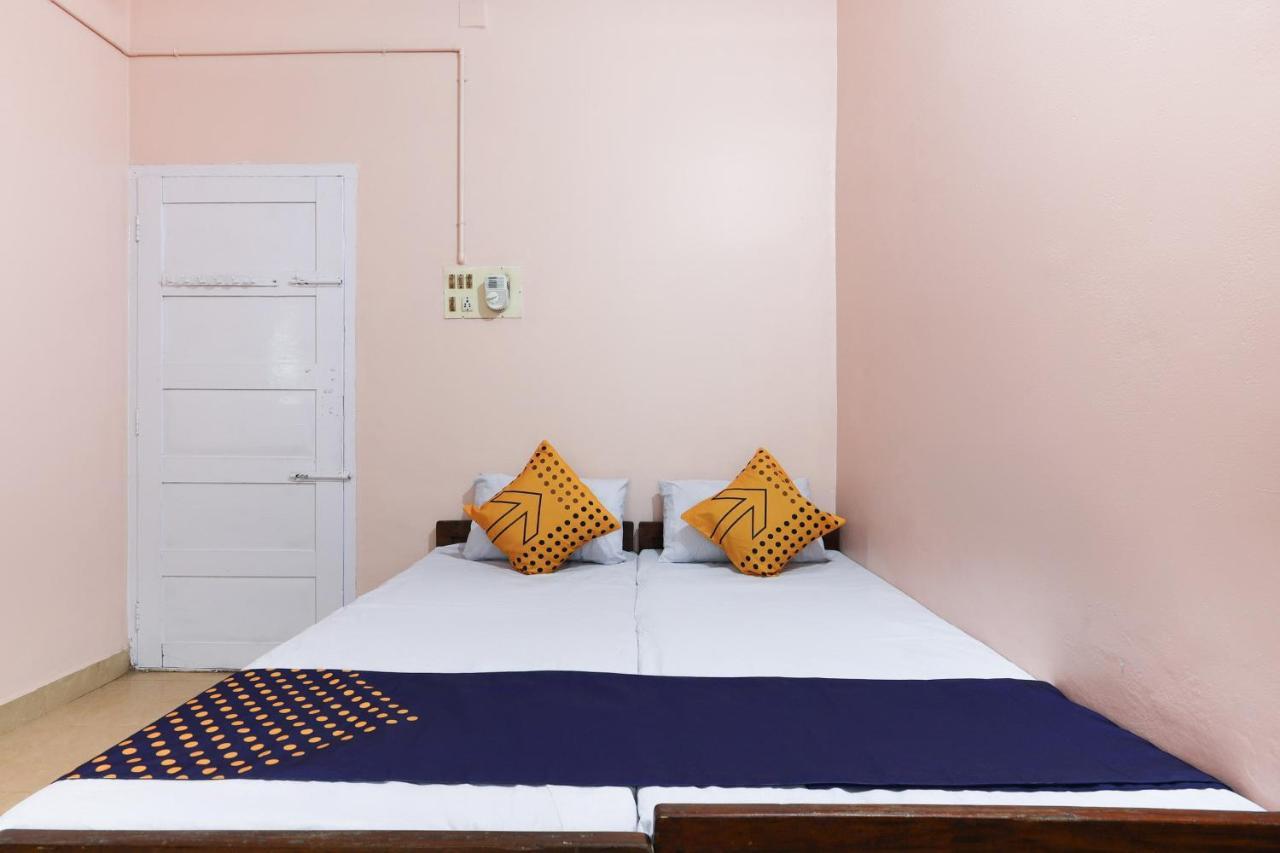 Spot On 68111 Jeena Motels Kollam Exteriér fotografie