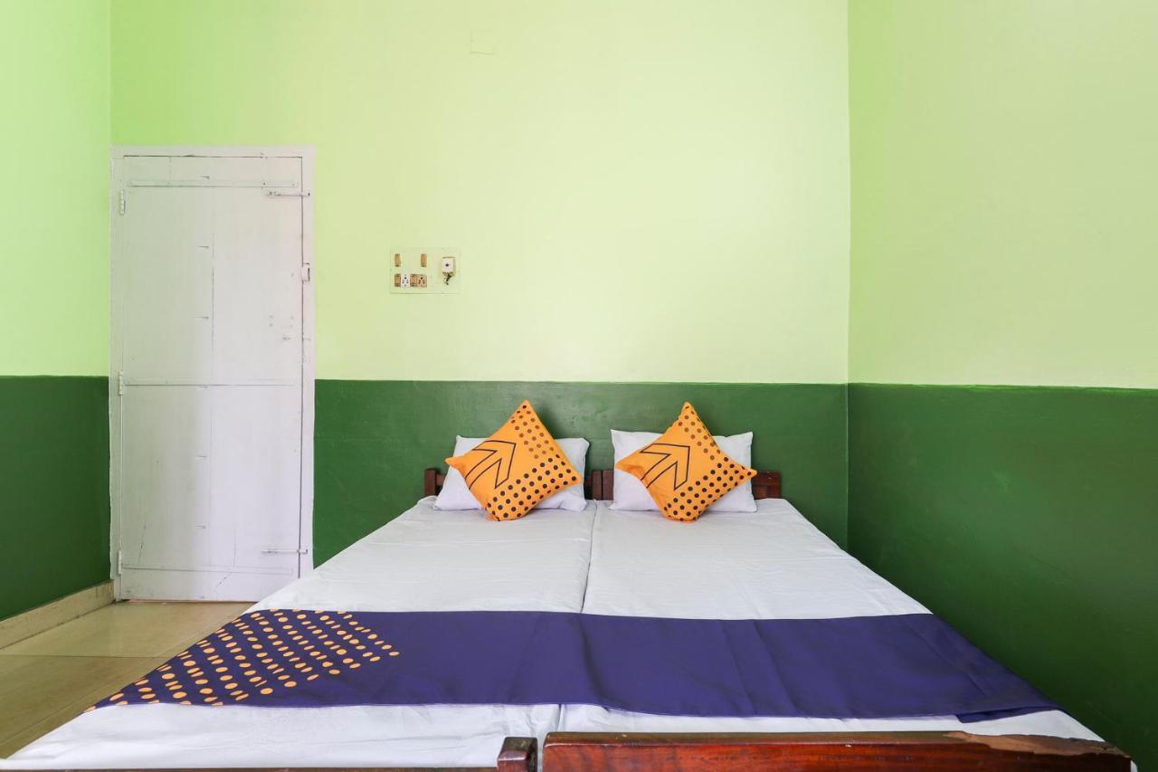Spot On 68111 Jeena Motels Kollam Exteriér fotografie